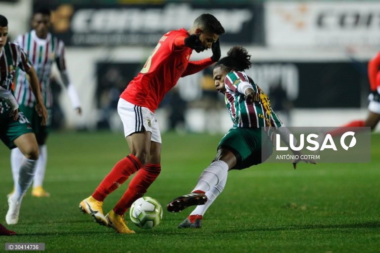 Futebol: Benfica vence o Estrela da Amadora, por 4-0, em jogo dos oitavos de final da Taça de Portugal