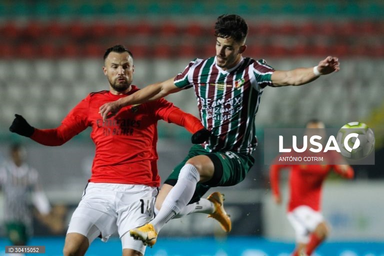 Futebol: Benfica vence o Estrela da Amadora, por 4-0, em jogo dos oitavos de final da Taça de Portugal
