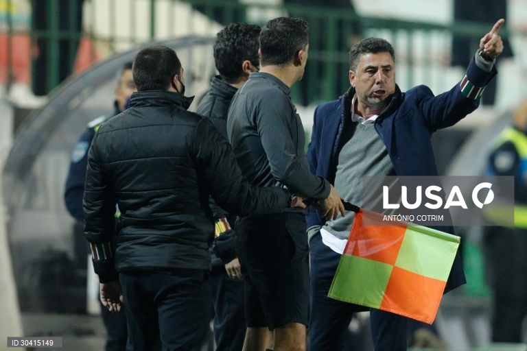 Futebol: Benfica vence o Estrela da Amadora, por 4-0, em jogo dos oitavos de final da Taça de Portugal