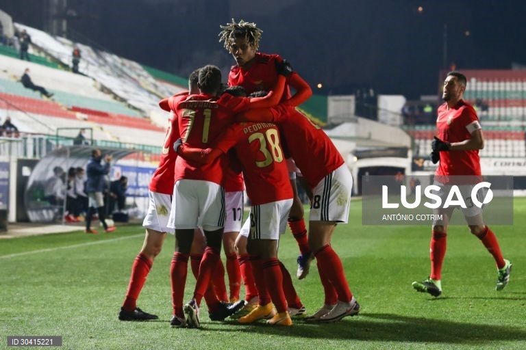 Futebol: Benfica vence o Estrela da Amadora, por 4-0, em jogo dos oitavos de final da Taça de Portugal