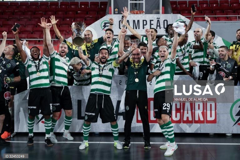 Futsal: Sporting sagra-se campeão de futsal ao vencer o Benfica por 6-2