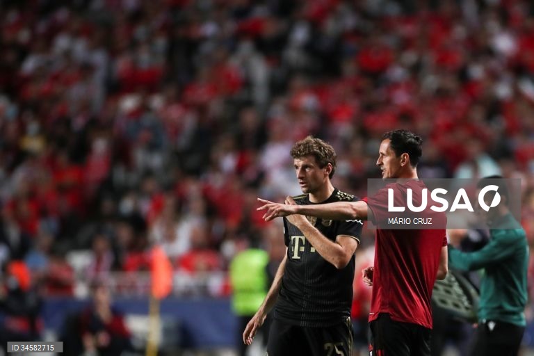 Benfica perde com Bayern Munique por 4-0 em jogo da Liga dos Campeões de futebol