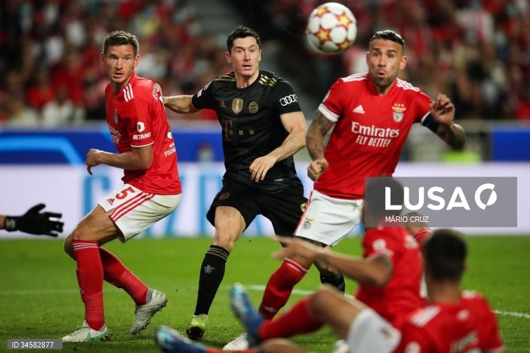 Benfica perde com Bayern Munique por 4-0 em jogo da Liga dos Campeões de futebol