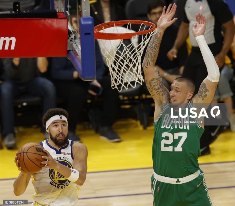 NBA: Golden State Warriors vs Boston Celtics