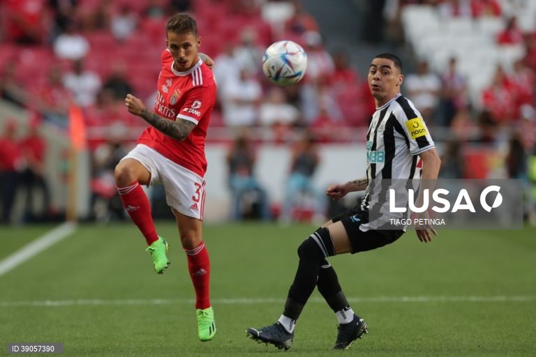 Benfica conquista a 11.ª edição da Eusébio Cup ao vencer o Newcastle 3-2