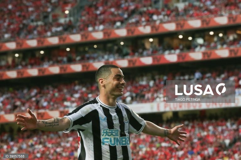 Benfica conquista a 11.ª edição da Eusébio Cup ao vencer o Newcastle 3-2