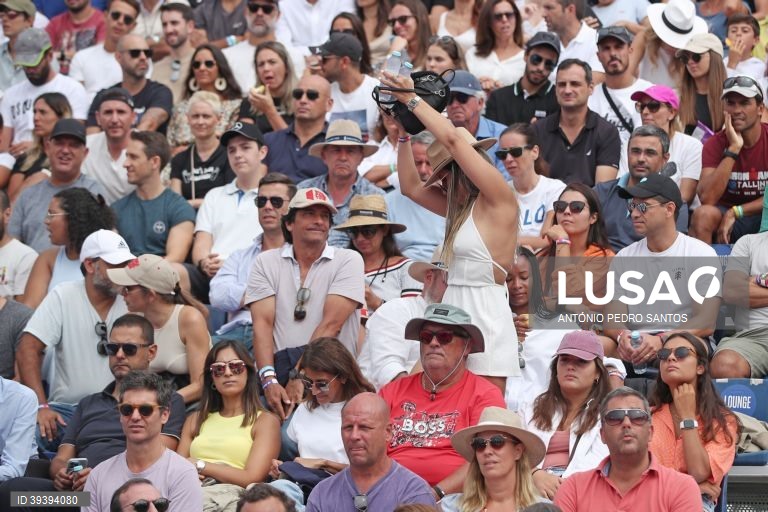 Vista geral do público durante a final do Cascais Padel Open, etapa do circuito mundial de padel (World Padel Tour), entre as duplas Agustin Tapia e Daniel Gutierrez contra a dupla Alejandro Galan e Juan Lebron, nos Jardins do Casino Estoril., em Cascais, 11 de setembro de 2022. ANTÓNIO PEDRO SANTOS/LUSA