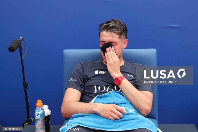 O jogador Agustin Tapia no final do Cascais Padel Open, etapa do circuito mundial de padel (World Padel Tour), nos Jardins do Casino Estoril., em Cascais, 11 de setembro de 2022. ANTÓNIO PEDRO SANTOS/LUSA