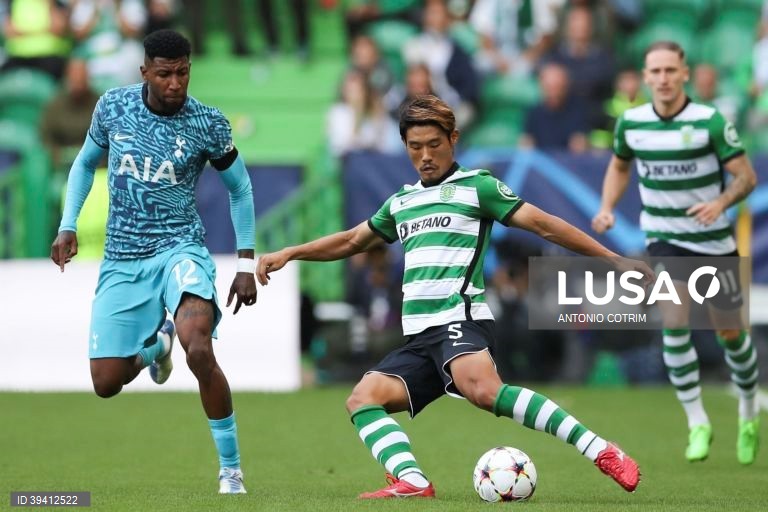 Sporting vence Tottenham, por 2-0, em jogo da Liga dos Campeões de futebol
