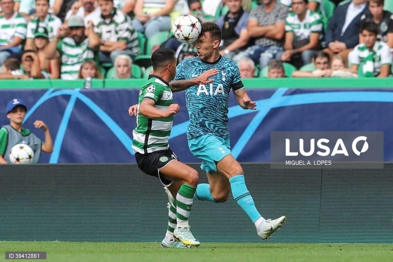 Sporting vence Tottenham, por 2-0, em jogo da Liga dos Campeões de futebol