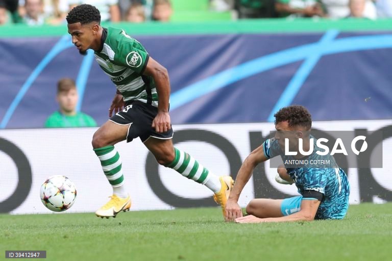 Sporting vence Tottenham, por 2-0, em jogo da Liga dos Campeões de futebol