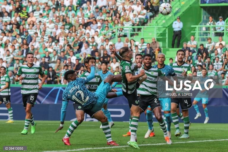 Sporting vence Tottenham, por 2-0, em jogo da Liga dos Campeões de futebol