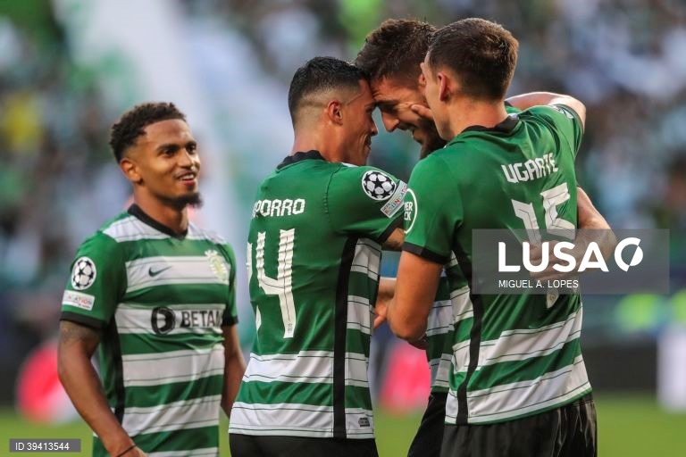 Sporting vence Tottenham, por 2-0, em jogo da Liga dos Campeões de futebol