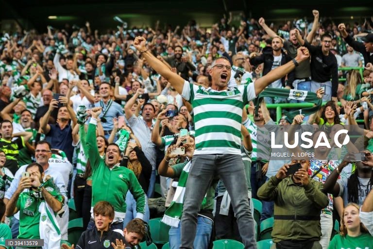 Sporting vence Tottenham, por 2-0, em jogo da Liga dos Campeões de futebol