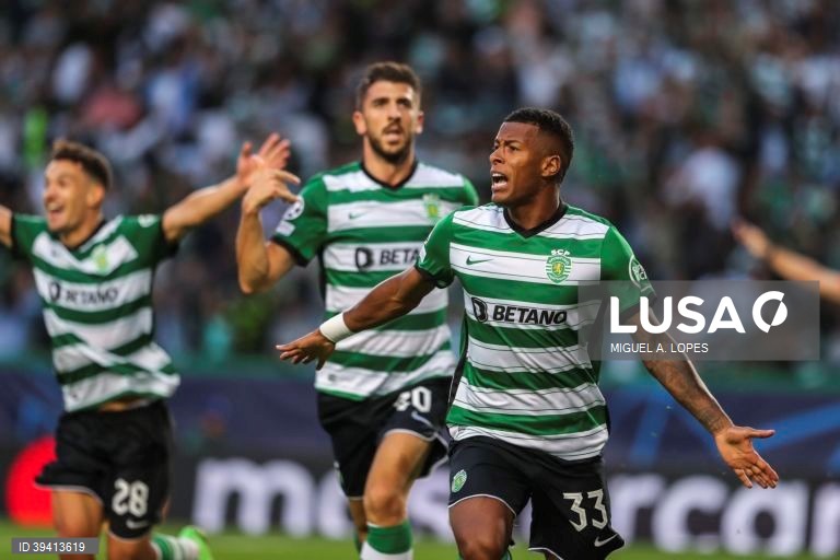 Sporting vence Tottenham, por 2-0, em jogo da Liga dos Campeões de futebol
