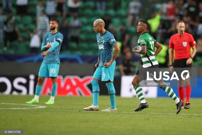 Sporting vence Tottenham, por 2-0, em jogo da Liga dos Campeões de futebol