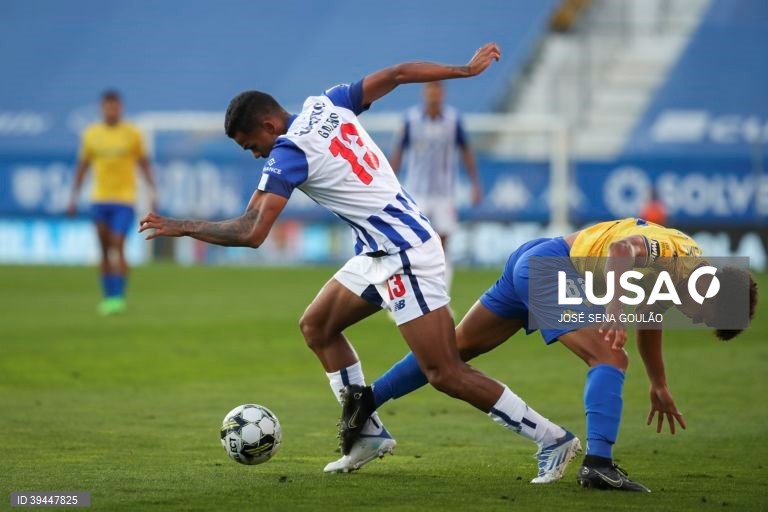 FC Porto empata com Estoril Praia (1-1), em jogo da I Liga portuguesa de futebol
