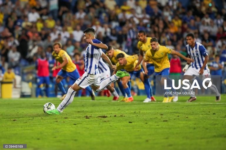 FC Porto empata com Estoril Praia (1-1), em jogo da I Liga portuguesa de futebol