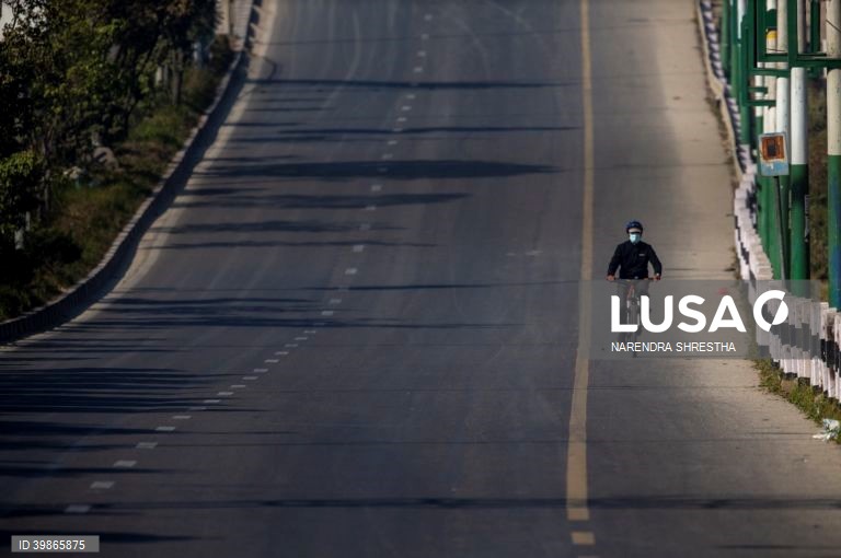 Eleições gerais no Nepal.
