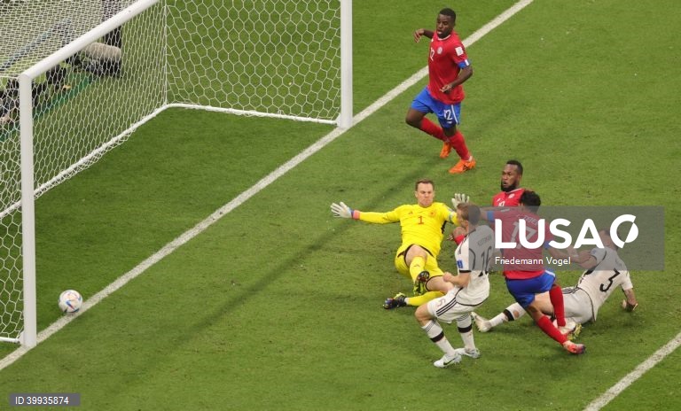 A Alemanha despediu-se do Mundial no Qatar mesmo tendo vencido por 4-2 a Costa Rica, em jogo da terceira jornada do Grupo E. Os alemães terminam esta primeira fase com os mesmos pontos da Espanha, mas ficaram em desvantagem no desempate entre golos marcados e sofridos.