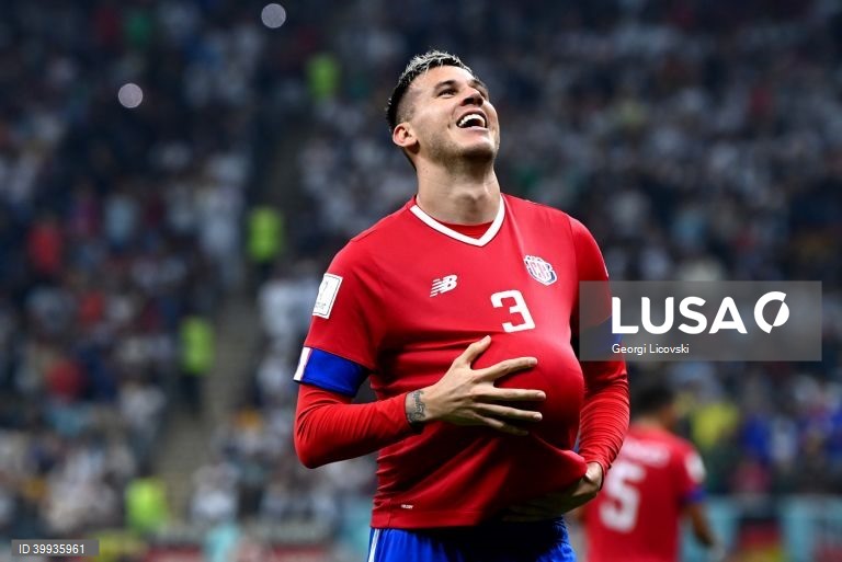 A Alemanha despediu-se do Mundial no Qatar mesmo tendo vencido por 4-2 a Costa Rica, em jogo da terceira jornada do Grupo E. Os alemães terminam esta primeira fase com os mesmos pontos da Espanha, mas ficaram em desvantagem no desempate entre golos marcados e sofridos.