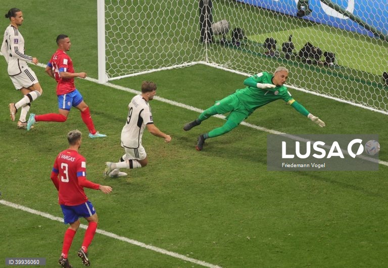A Alemanha despediu-se do Mundial no Qatar mesmo tendo vencido por 4-2 a Costa Rica, em jogo da terceira jornada do Grupo E. Os alemães terminam esta primeira fase com os mesmos pontos da Espanha, mas ficaram em desvantagem no desempate entre golos marcados e sofridos.