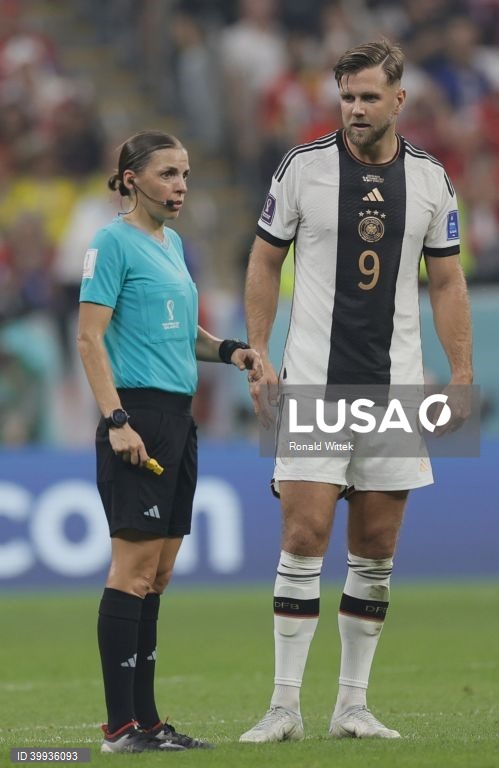 A Alemanha despediu-se do Mundial no Qatar mesmo tendo vencido por 4-2 a Costa Rica, em jogo da terceira jornada do Grupo E. Os alemães terminam esta primeira fase com os mesmos pontos da Espanha, mas ficaram em desvantagem no desempate entre golos marcados e sofridos.