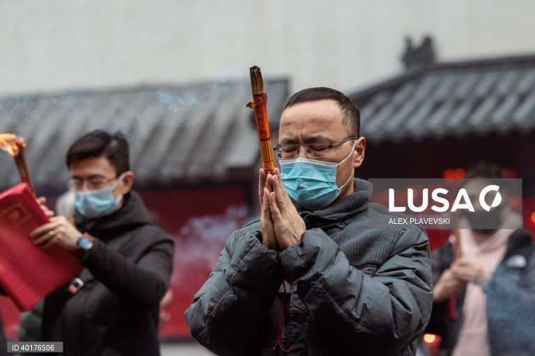 Xangai: Orações para o Ano Novo Chinês