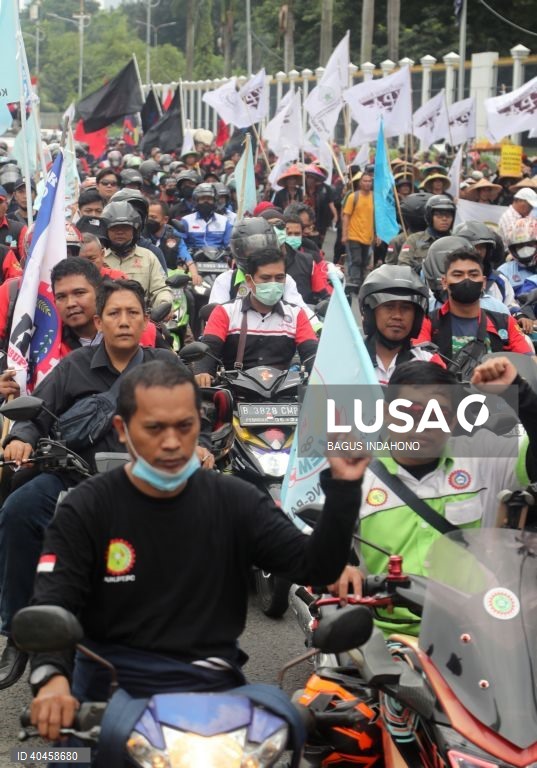 Indonésia: Manifestação em Jacarta contra as novas leis laborais 