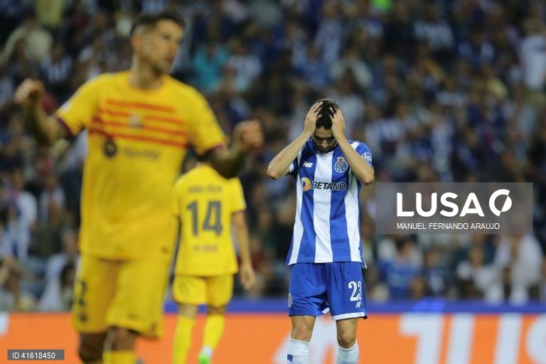 FC Porto’s João \Mário (C) reacts during their UEFA Champions League Group H soccer match against FC Barcelona, at Dragao stadium, Porto, Portugal, 4th October 2023, MANUEL FERNANDO ARAUJO/LUSA

