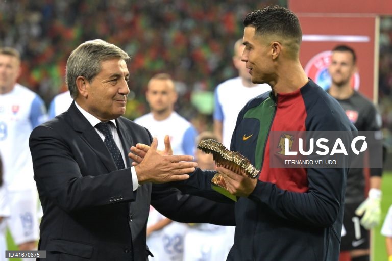 Futebol: Apuramento para o Europeu de 2024 - Portugal vs Eslováquia