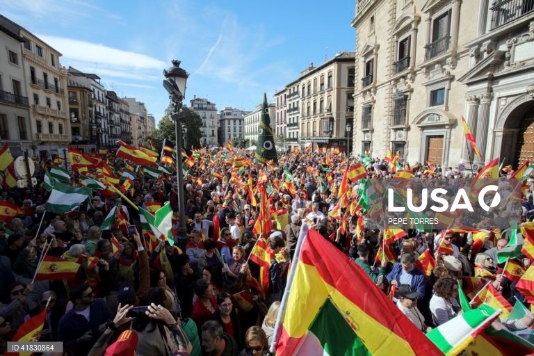 Espanha: Manifestações contra projeto de amnistia do partido socialista espanhol (PSOE) para separatistas catalães