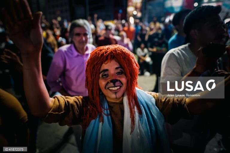 Argentina: Candidato presidencial Milei vence segunda volta das eleições.