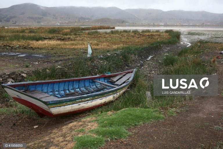 Bolívia: Seca no Lago Titicaca