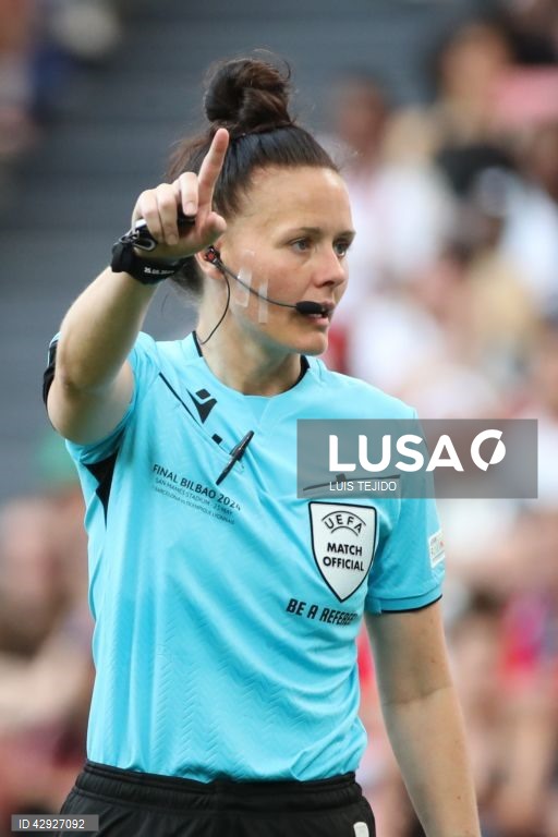 FC Barcelona vence Liga dos Campeões feminina de futebol
