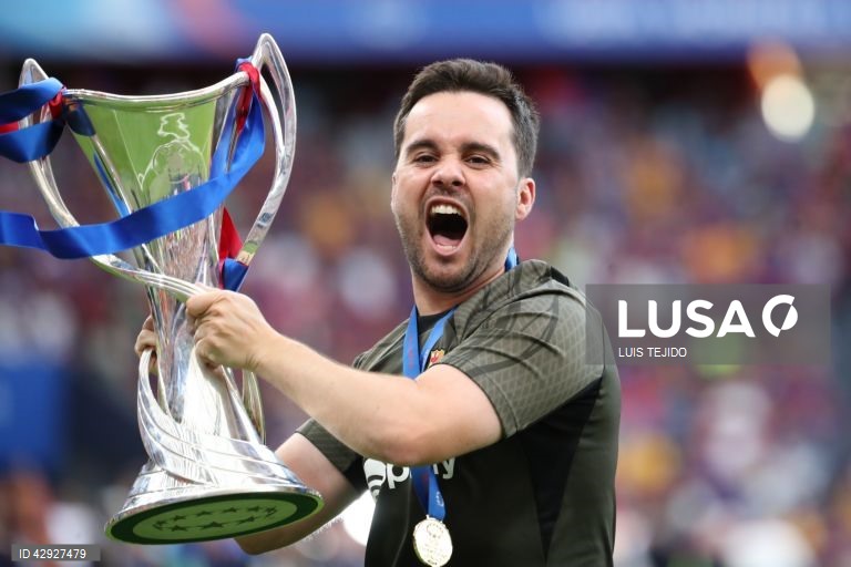 FC Barcelona vence Liga dos Campeões feminina de futebol
