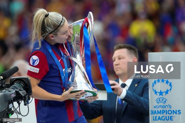 FC Barcelona vence Liga dos Campeões feminina de futebol
