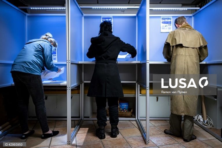 Países Baixos votam para as eleições europeias