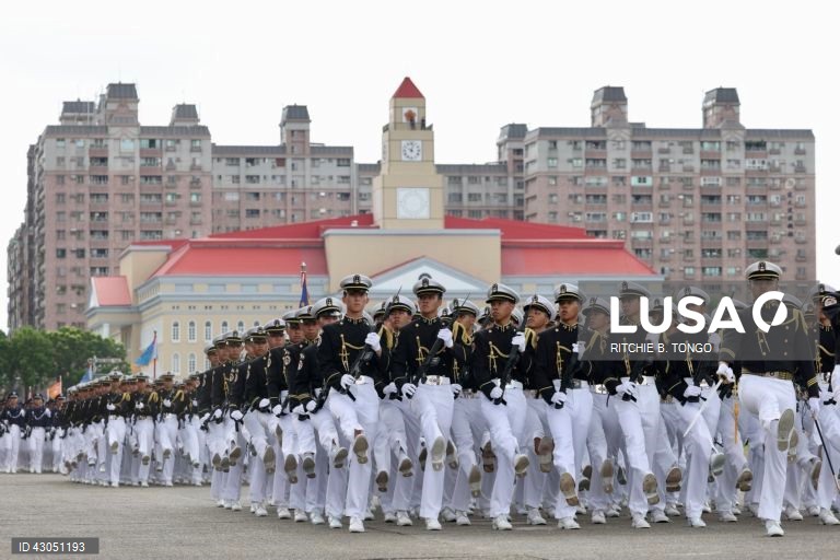Celebrações do centenário da Academia Militar da República da China (ROC) (celebrações do centenário da Academia Militar de Whampoa) no interior da Academia Militar da República da China (ROC) em Kaohsiung, Taiwan,