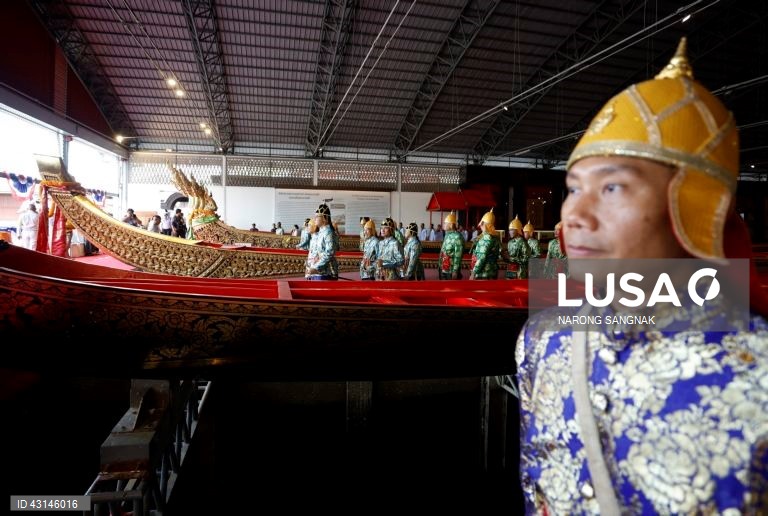 Tailândia: Bençãos das barcas a ser utilizadas nos festejos do aniversário do Rei