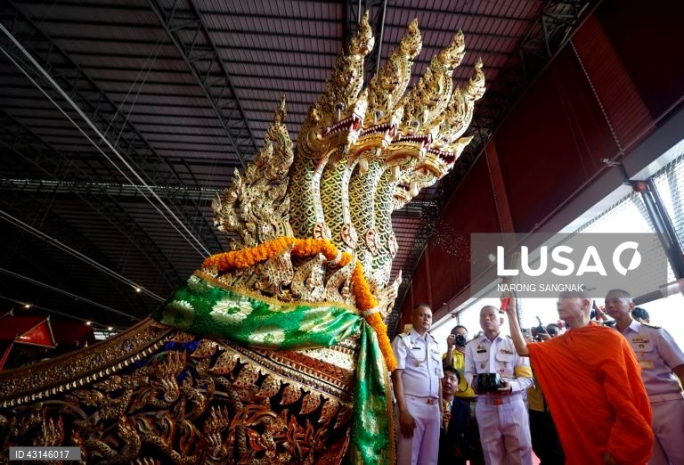 Tailândia: Bençãos das barcas a ser utilizadas nos festejos do aniversário do Rei