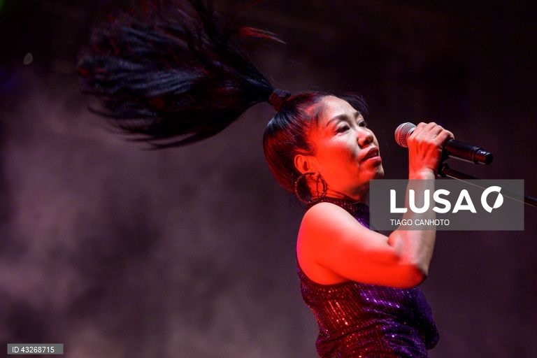 A banda vietnamita Saigon Soul Revival durante o concerto no XXIV Festival Músicas do Mundo 2024, em Sines, 24 de julho de 2024. O festival decorre até 27 de julho. TIAGO CANHOTO/LUSA