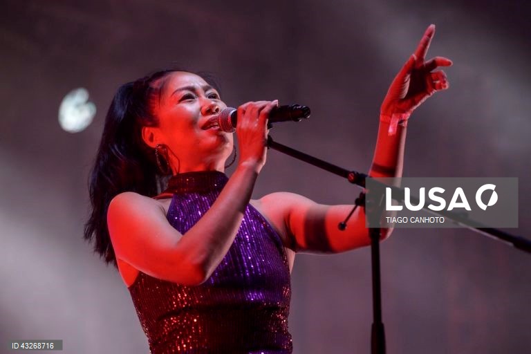 A banda vietnamita Saigon Soul Revival durante o concerto no XXIV Festival Músicas do Mundo 2024, em Sines, 24 de julho de 2024. O festival decorre até 27 de julho. TIAGO CANHOTO/LUSA
