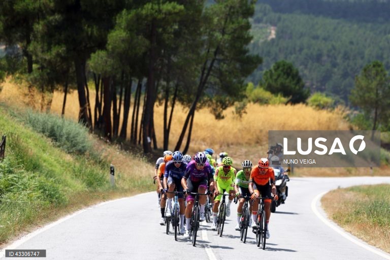 Penedono: 5.ª etapa da 5.ª Volta a Portugal
