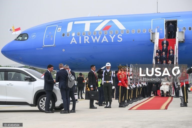 Papa Francisco inicia na Indonésia périplo pelo sudeste asiático 