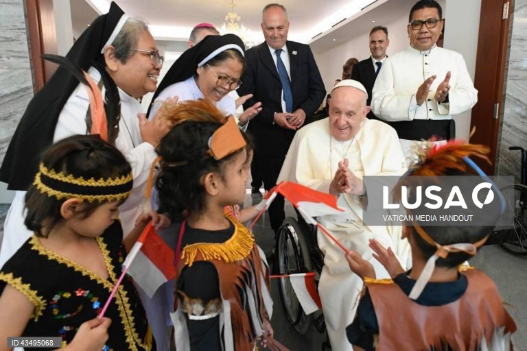 Papa Francisco inicia na Indonésia périplo pelo sudeste asiático 