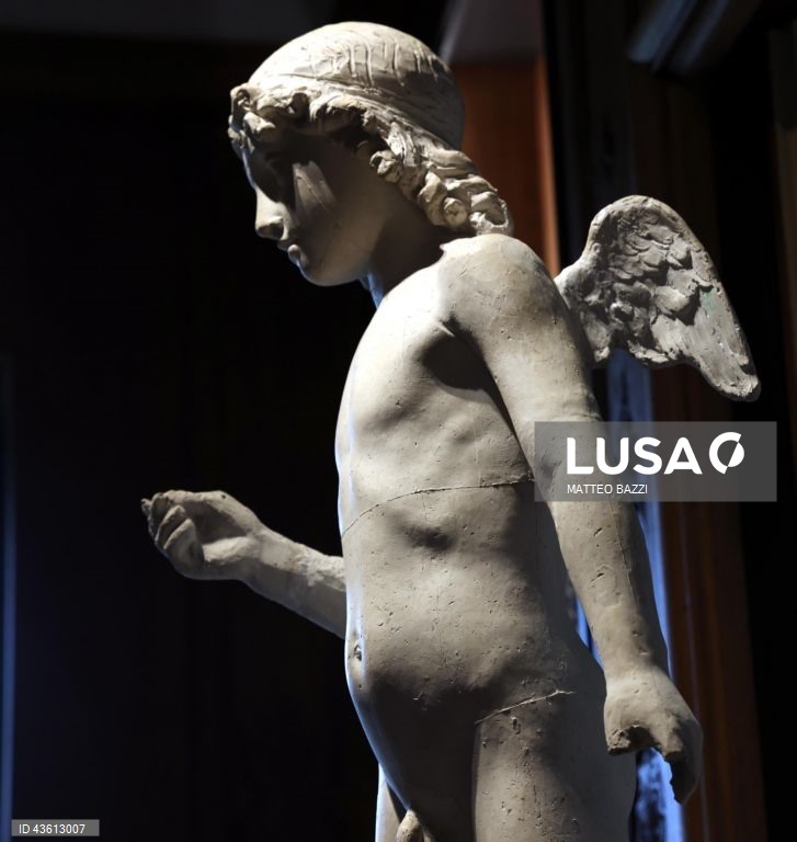 Itália: Exposição de esculturas de Lorenzo Bartolini em Milão