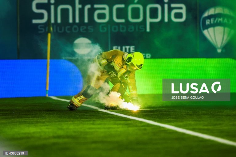 O Sporting venceu hoje por 3-0 na visita ao Estoril Praia, na abertura da sétima jornada da I Liga portuguesa de futebol, e continua a somar triunfos em todos os jogos disputados no campeonato.