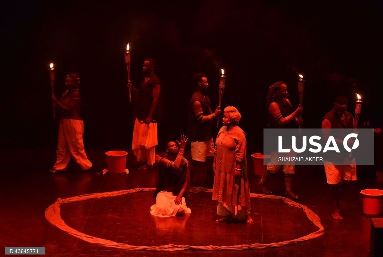 Paquistão: Festival Mundial de Cultura em Carachi