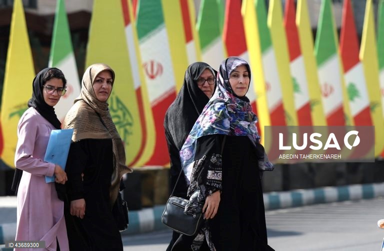 Quotidiano em Teerão no meio de tensões crescentes com Israel